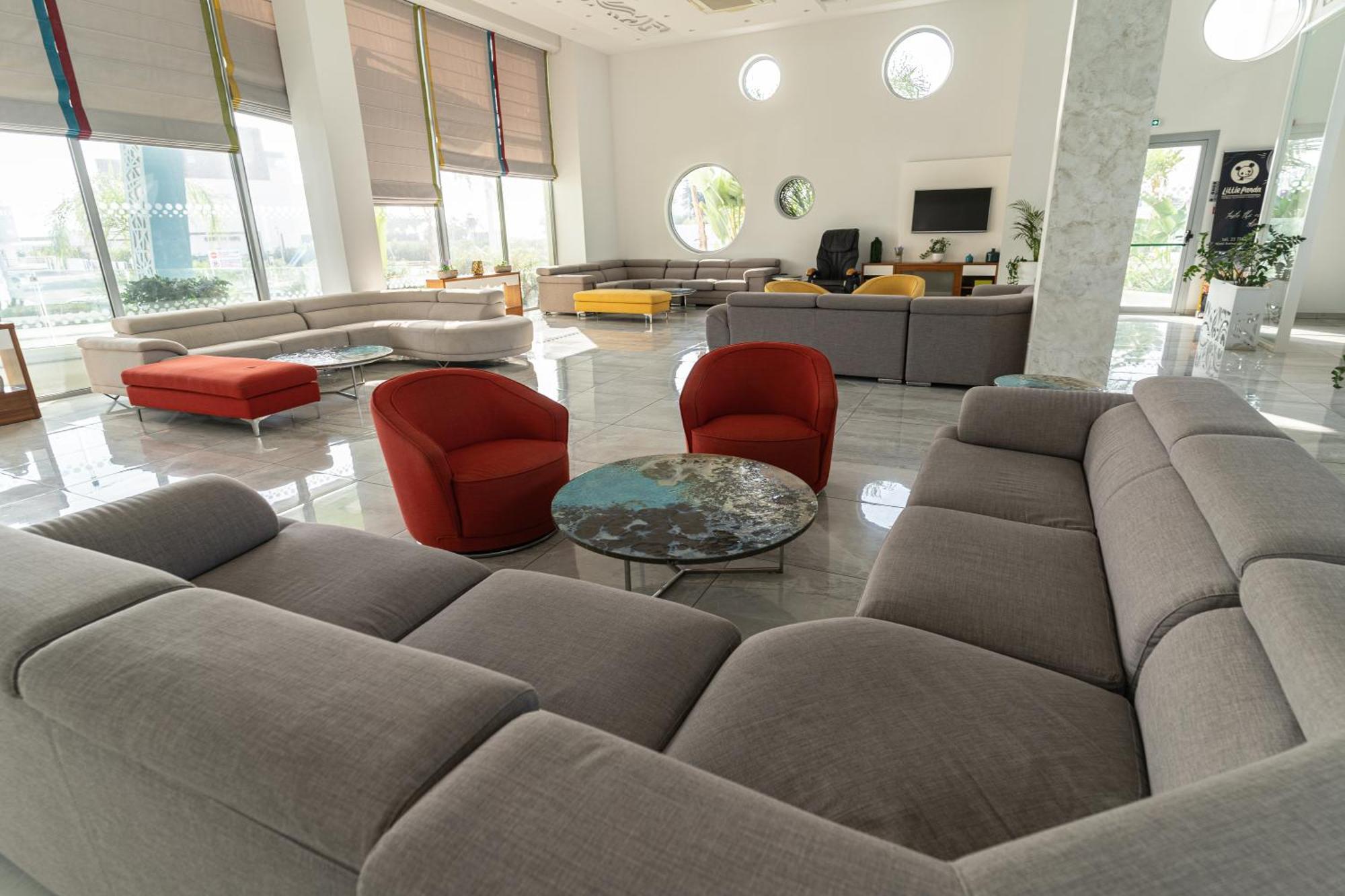 Nicholas Color Hotel Aya Napa Dış mekan fotoğraf