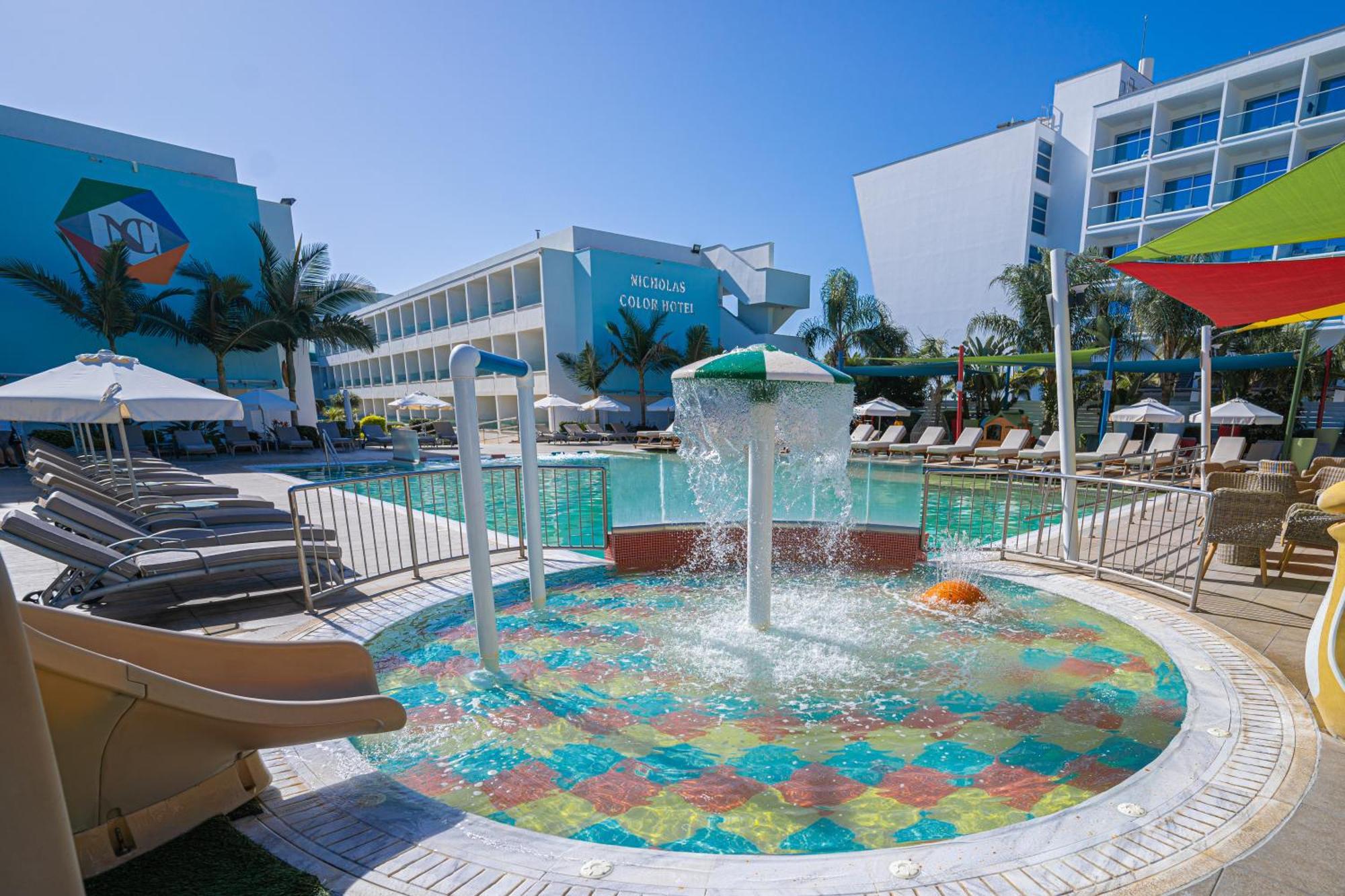 Nicholas Color Hotel Aya Napa Dış mekan fotoğraf