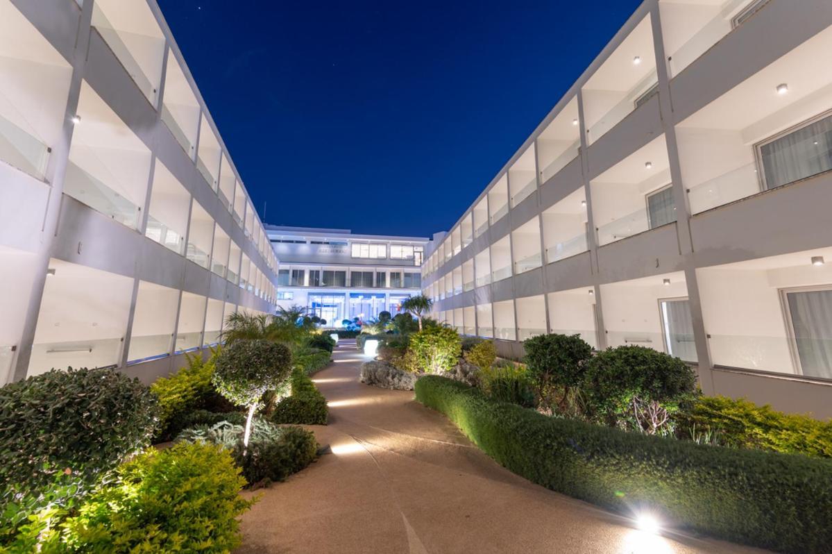 Nicholas Color Hotel Aya Napa Dış mekan fotoğraf