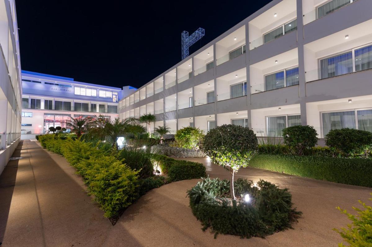 Nicholas Color Hotel Aya Napa Dış mekan fotoğraf